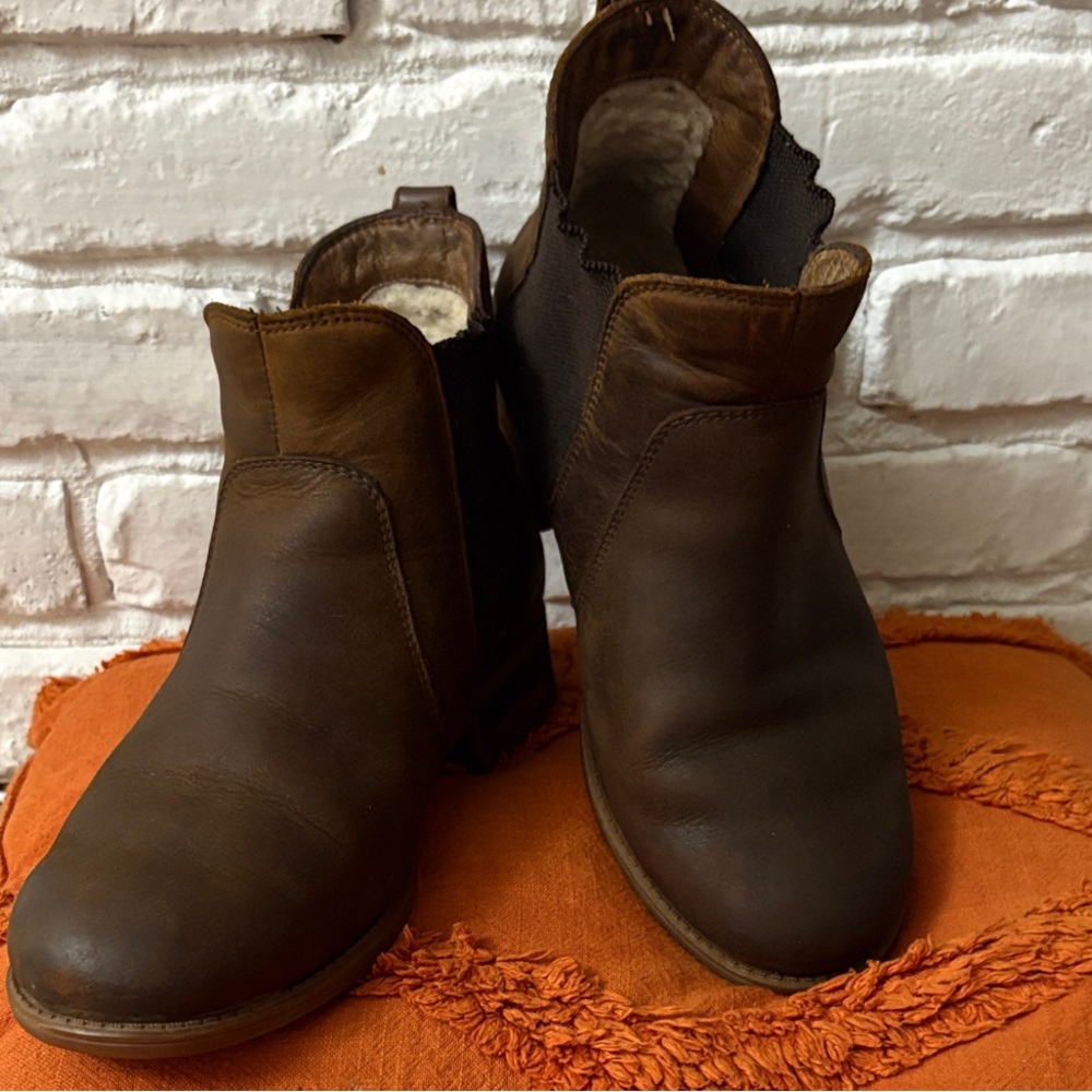 UGG Chocolate Brown Ankle Boots